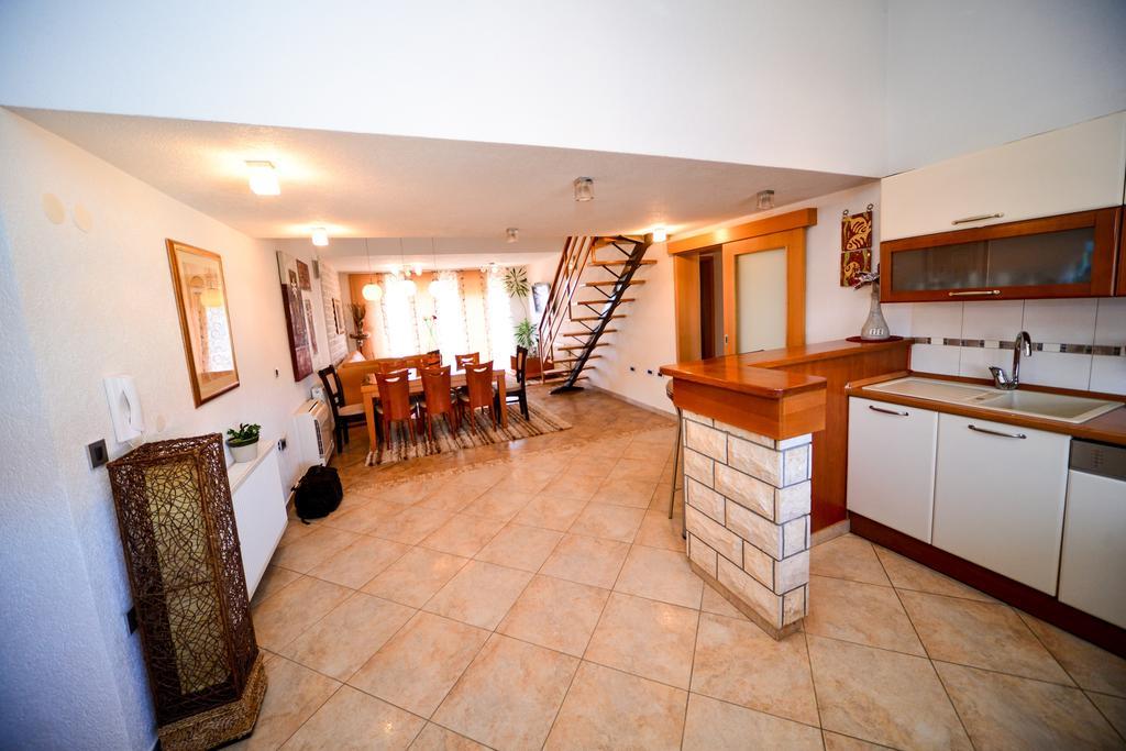 Apartman Ksenija Zadar Ngoại thất bức ảnh