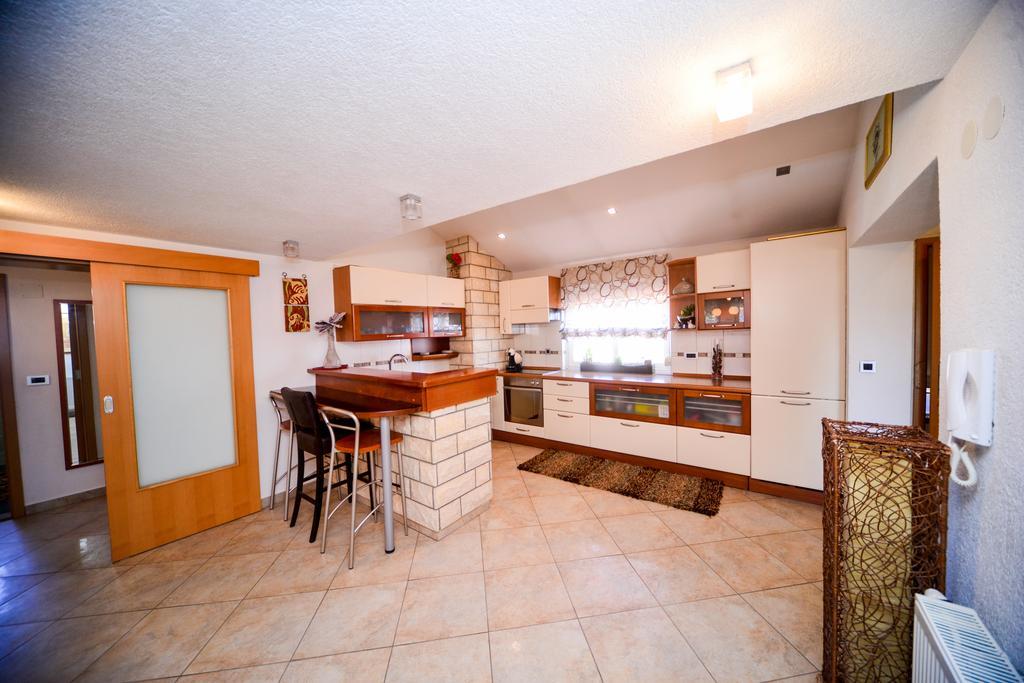 Apartman Ksenija Zadar Ngoại thất bức ảnh